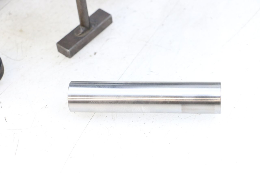 photo de Swingarm HYOSUNG GV AQUILA 125 (2000 - 2009) - Product overview