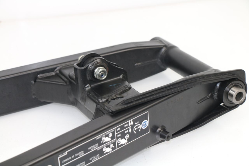 photo de SWING ARM HONDA CB F CBF ABS 500 (2013 - 2015) - Zoom on usage condition