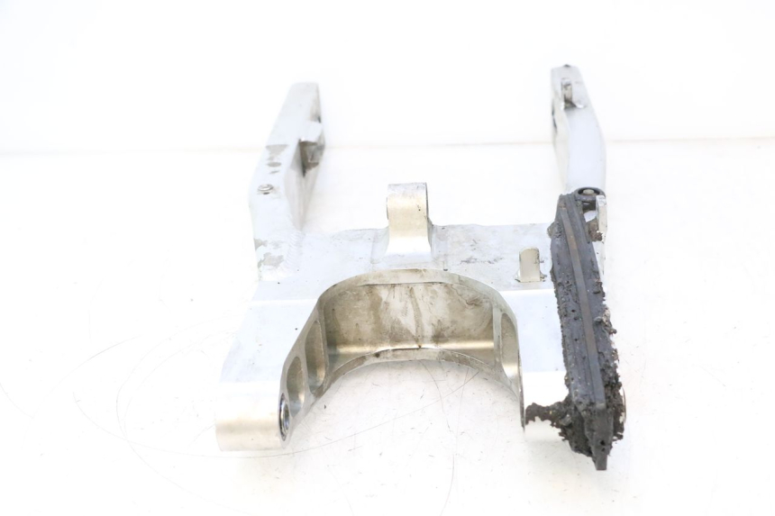 photo de SWING ARM HONDA CB F HORNET 600 (2005 - 2006) - Distinctive features