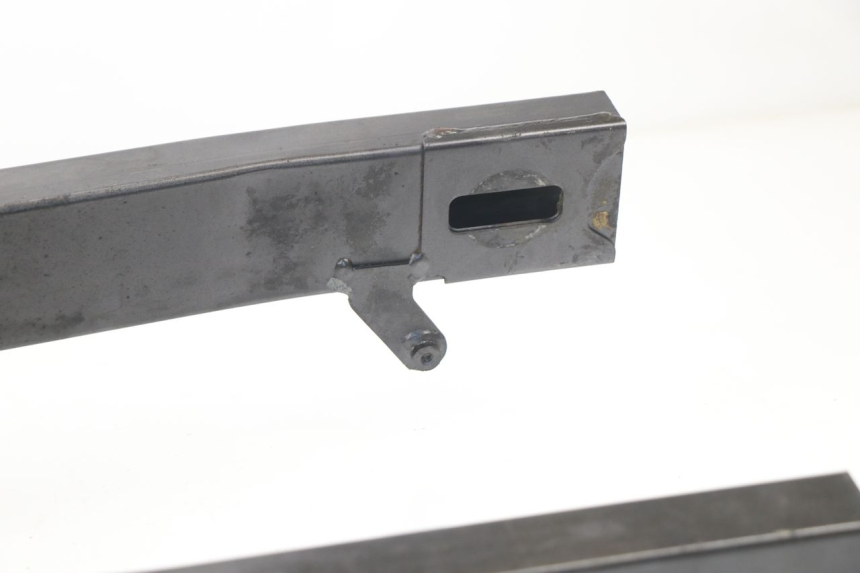 photo de SWING ARM HONDA CBF 500 (2004 - 2007) - Distinctive features