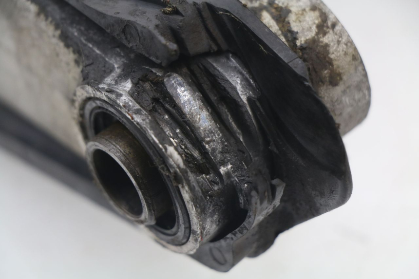 photo de SWING ARM HONDA CR 125 (2000 - 2001) - Alternative perspective