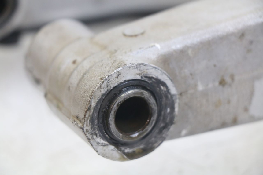 photo de SWINGARM HONDA CR 80 (2001 - 2003) - Alternative perspective