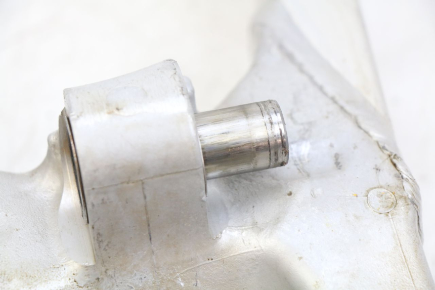 photo de SWINGARM HONDA CR 80 (2001 - 2003) - Technical close-up