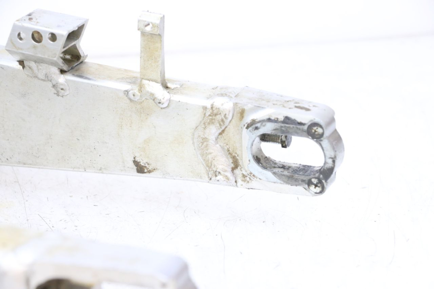 photo de SWING ARM HONDA CRF R 250 (2020 - 2021) - Surface and material condition