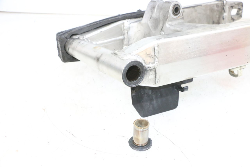 photo de SWING ARM SUZUKI DL V STROM 1000 (2002 - 2007) - Component detail