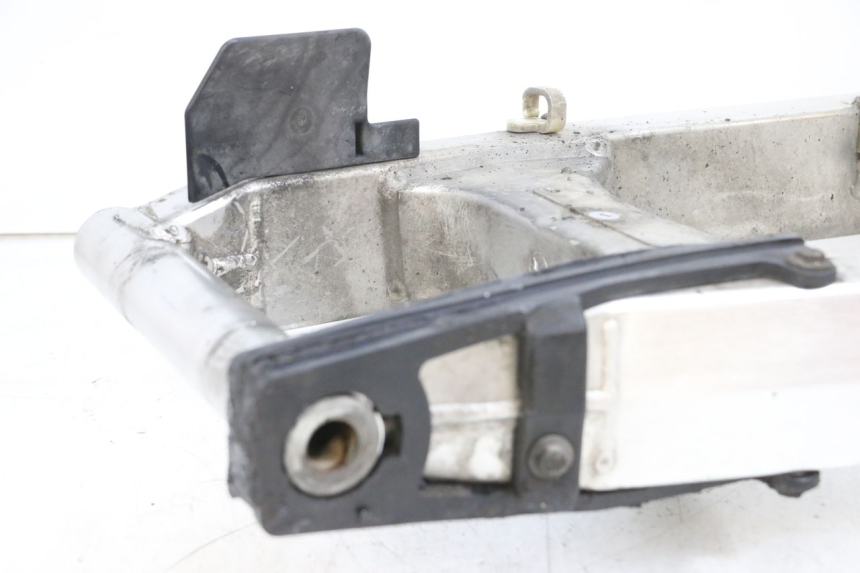 photo de SWING ARM SUZUKI DL V STROM 1000 (2002 - 2007) - Alternative angle