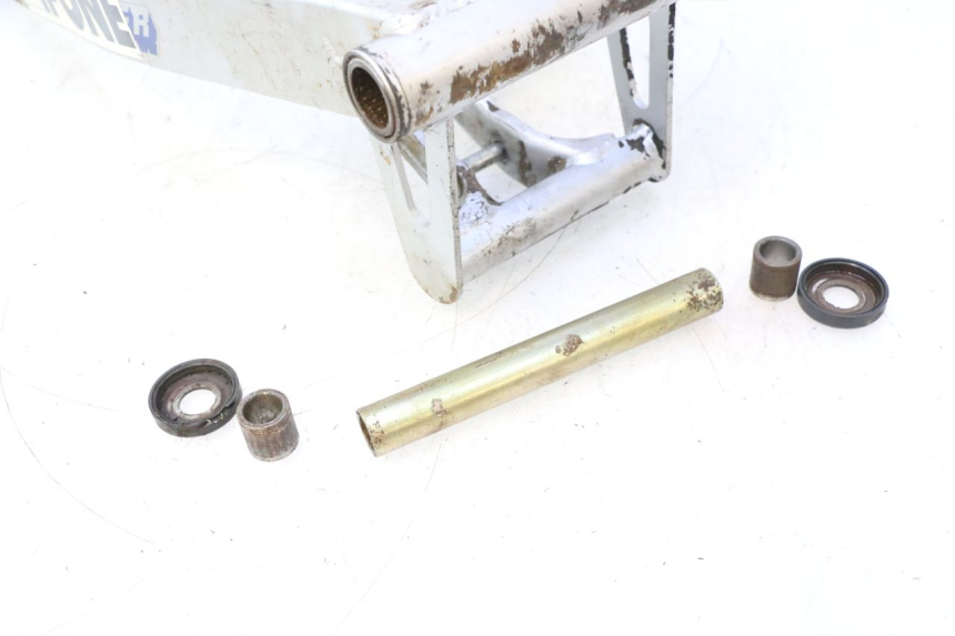 photo de SWING ARM SUZUKI DR S 600 (1985 - 1989) - Technical close-up
