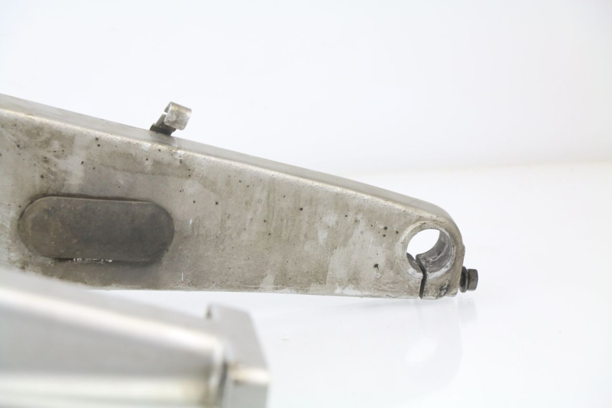 photo de SWING ARM YAMAHA FJR ABS 1300 (2006 - 2012) - Fixing points details