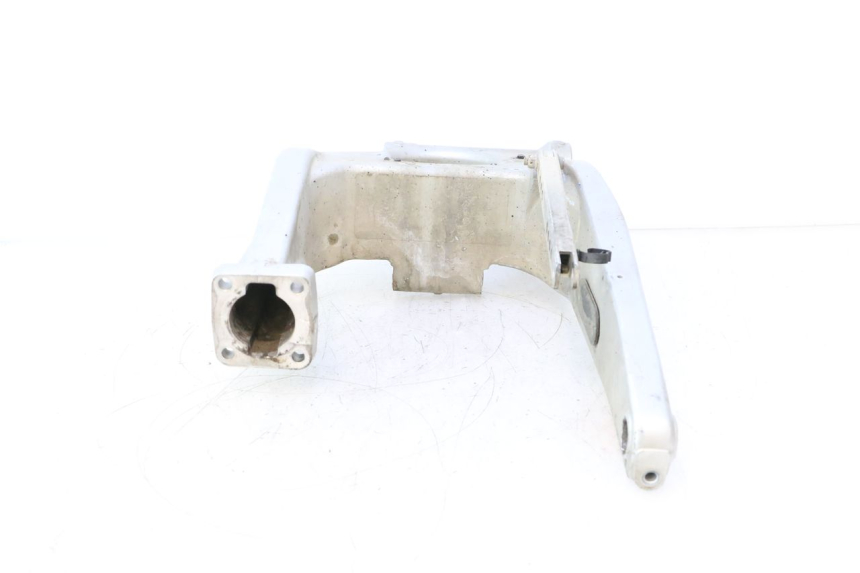 photo de SWING ARM YAMAHA FJR 1300 (2001 - 2005) - Fixing points details