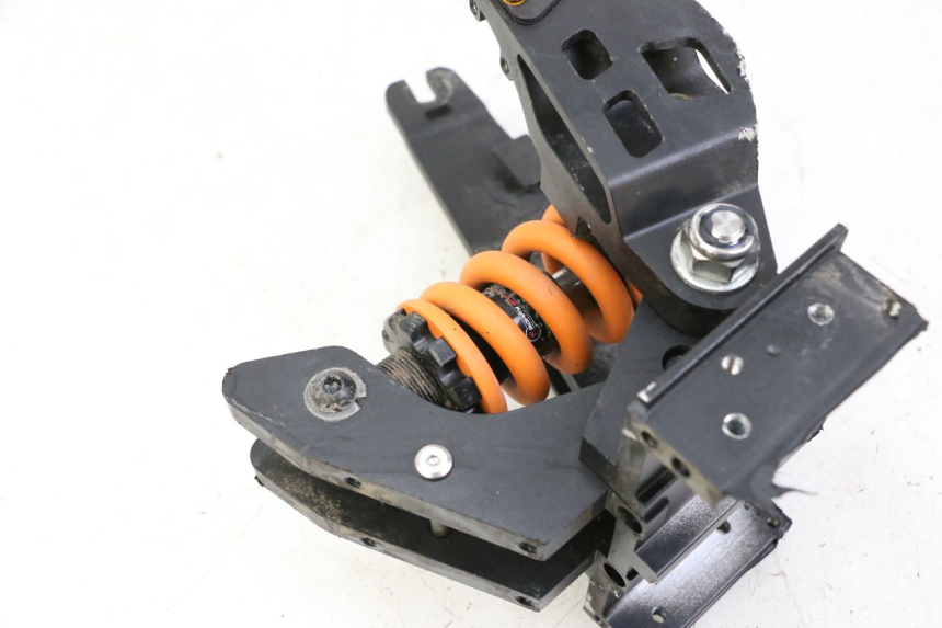 photo de SWINGARM KUKIRIN G2 MASTER 1 - Component detail