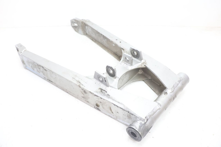 photo de SWING ARM KAWASAKI GPX F ZX750F 750 (1986 - 1990) - Alternative perspective