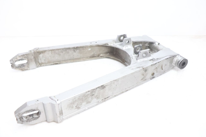 photo de SWING ARM KAWASAKI GPX F ZX750F 750 (1986 - 1990) - Checked used part