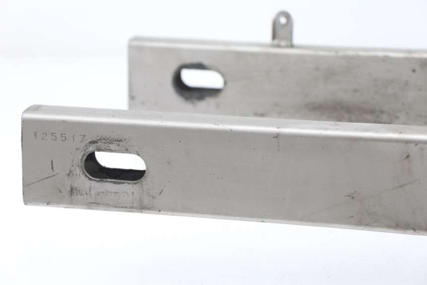 photo de SWING ARM SUZUKI GSF N BANDIT 600 (2000 - 2004) - Zoom on usage condition