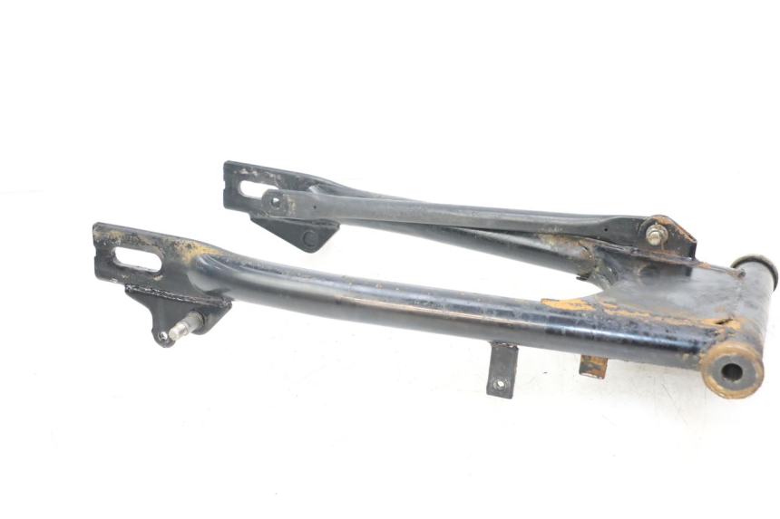 photo de SWING ARM SUZUKI GSX E 250 (1982 - 1983) - Fixing points details