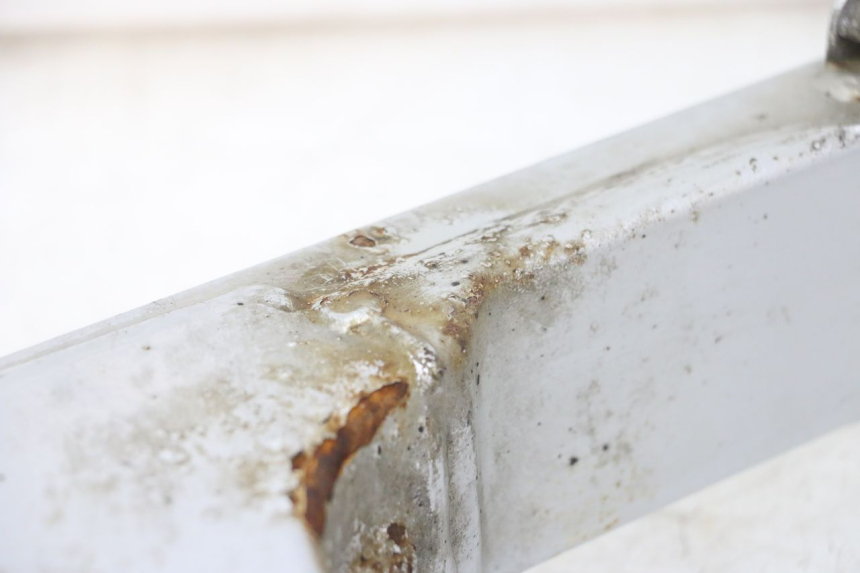 photo de SWING ARM HONDA CBR F 1000 (1993 - 1996) - Surface and material condition