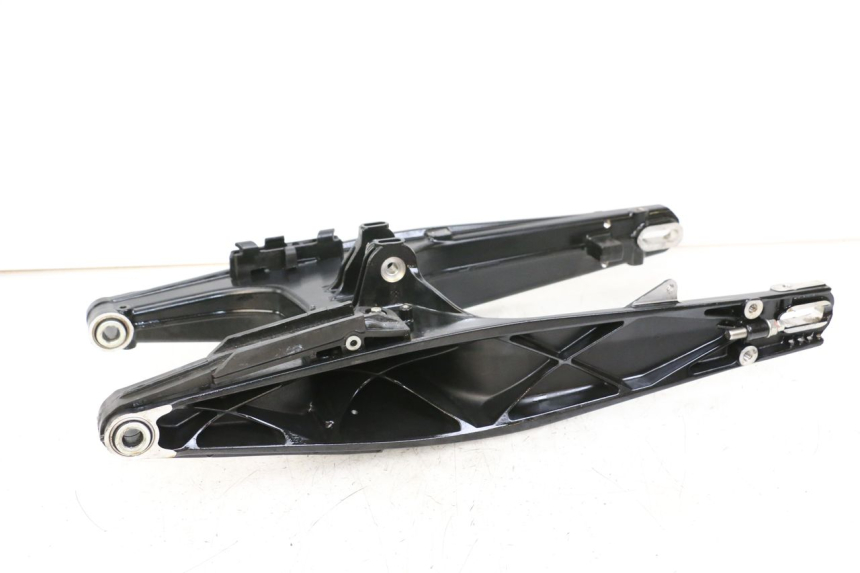 photo de SWING ARM HUSQVARNA SVARTPILEN 401 (2018 - 2023) - Additional view of the item