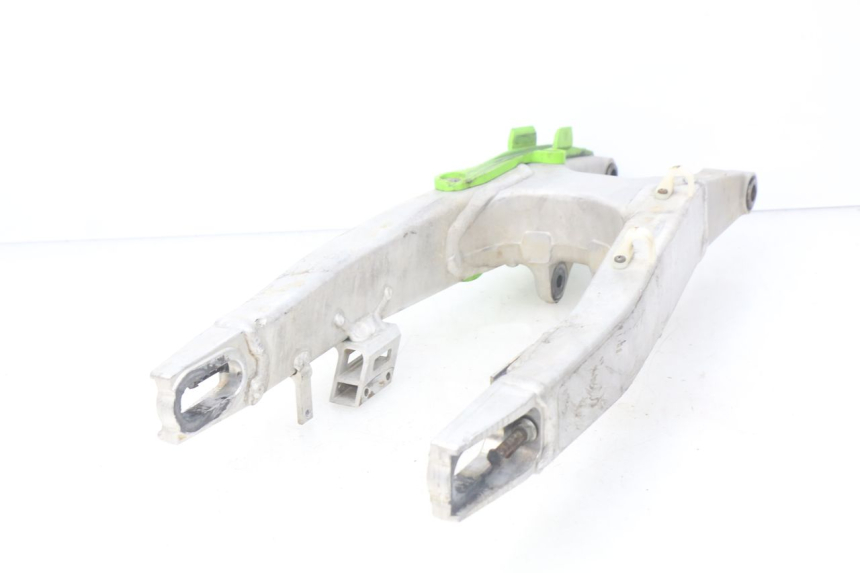 photo de SWINGARM KAWASAKI KX F KXF 450 (2012 - 2015) - Alternative perspective