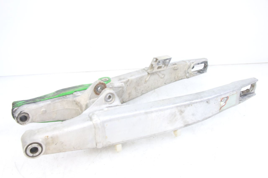 photo de SWINGARM KAWASAKI KXF KX-F 250 (2012 - 2014) - Fixing points details