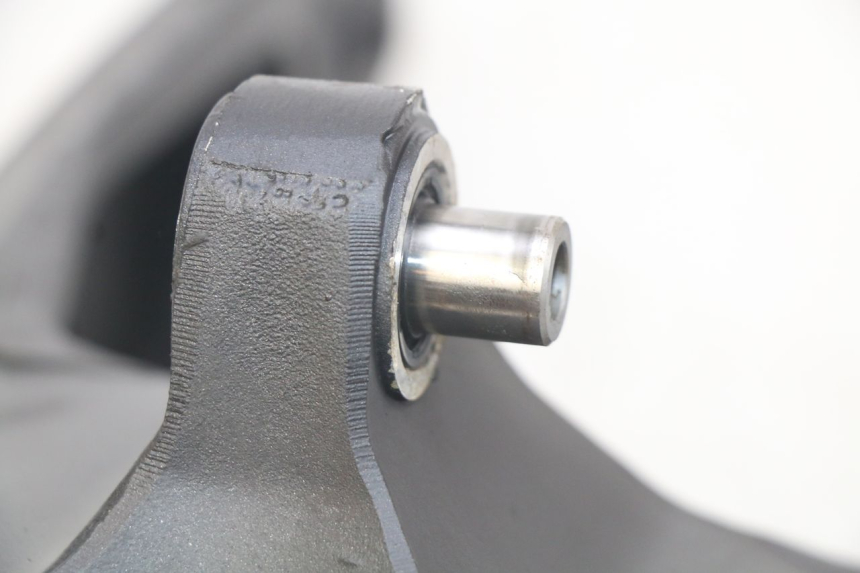 photo de SWINGARM YAMAHA MT ABS 125 (2014 - 2018) - Fixing points details