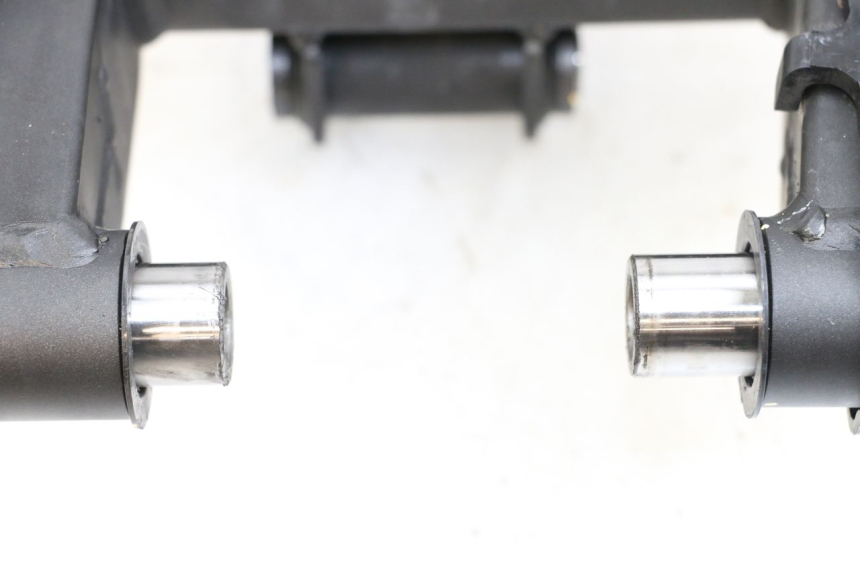 photo de SWING ARM KAWASAKI NINJA 400 (2018 - 2023) - Fixing points details