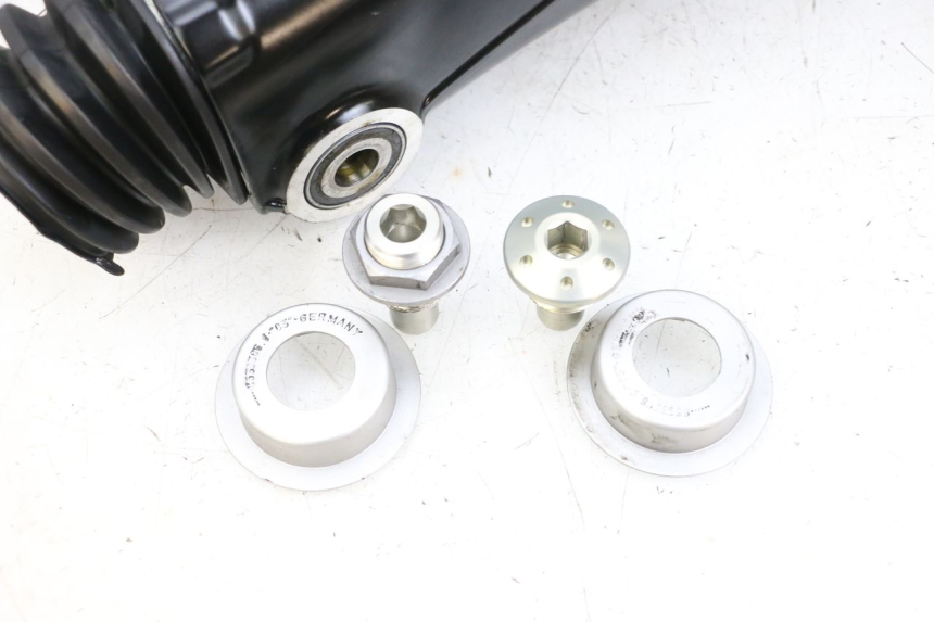 photo de SWING ARM BMW R GS 1250 (2021 - 2024) - Distinctive features