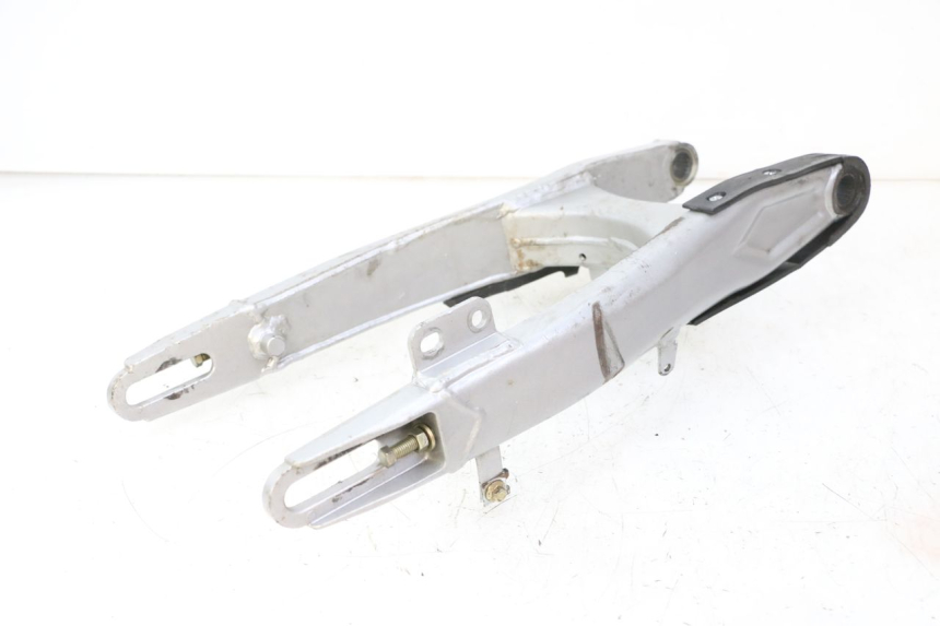 photo de SWINGARM APOLLO RFZ 150 - Alternative perspective