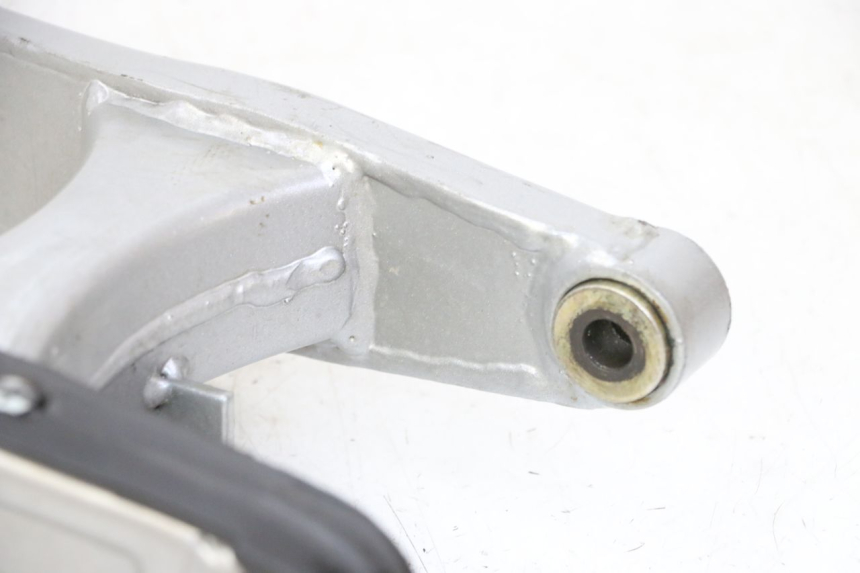 photo de SWINGARM APOLLO RFZ 125 - Focus on structure