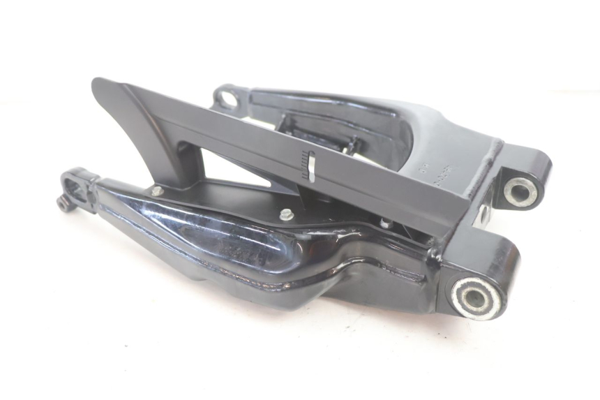photo de SWING ARM HARLEY DAVIDSON ROAD GLIDE FLTRXSE 1920 (2018 - 2022) - Technical close-up