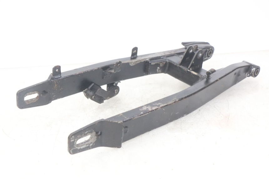 photo de SWINGARM SUZUKI SMX SUPERMOTARD 50 (1996 - 2001) - Fixing points details