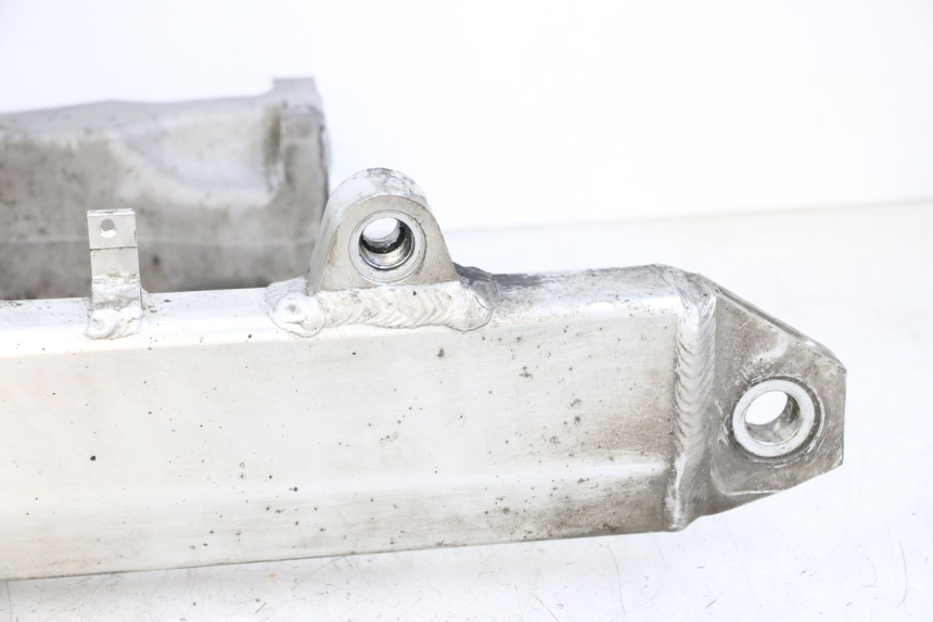 photo de SWING ARM HONDA ST PAN EUROPEAN 1300 (2002 - 2013) - Distinctive features