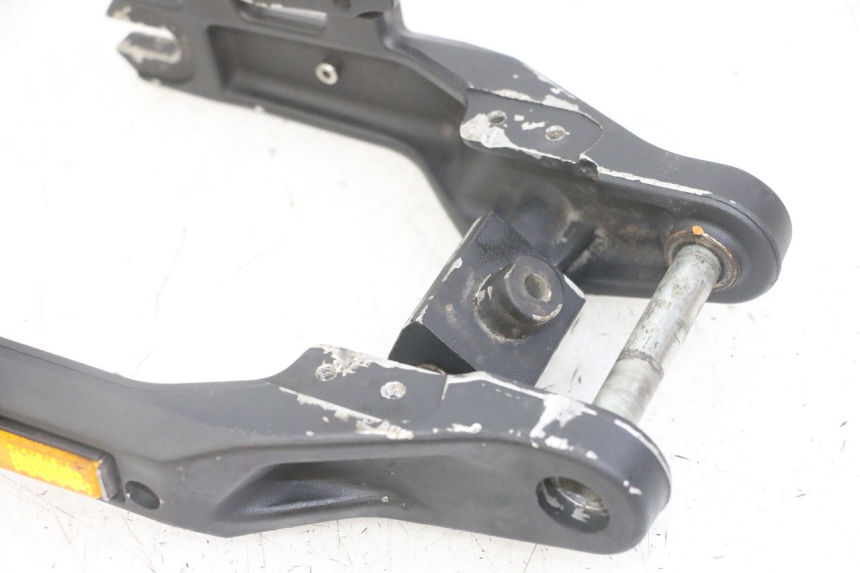 photo de SWINGARM NAMI STELLAR 1 - Alternative perspective