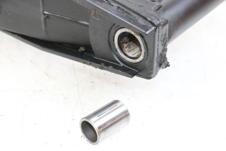 photo de SWING ARM SUZUKI GSR 750 (2011 - 2017) - Zoom on usage condition