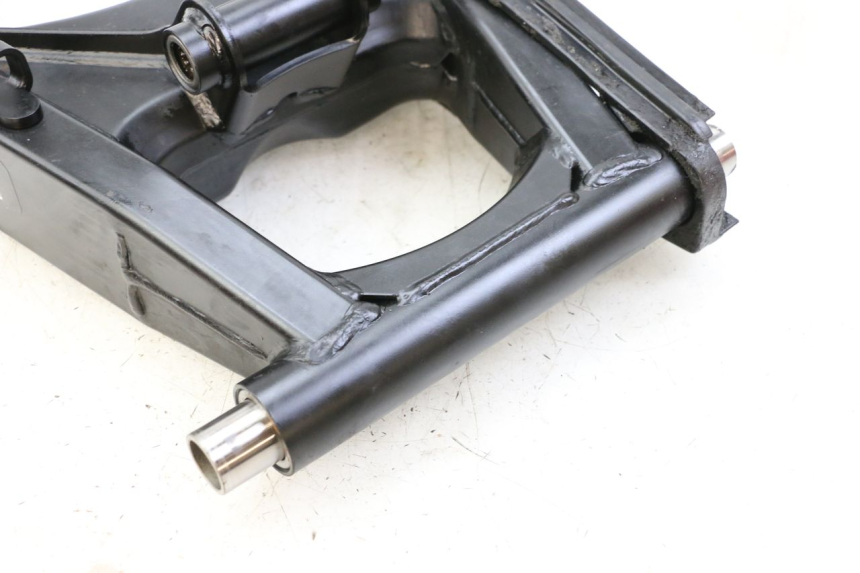 photo de SWINGARM SUZUKI GSX F GSXF 650 (2007 - 2015) - Component detail