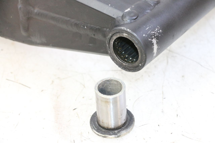 photo de SWING ARM SUZUKI SV S 650 (2003 - 2009) - Zoom on usage condition