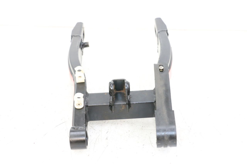 photo de SWING ARM NITRO MOTORS THUNDER 125 - Surface and material condition