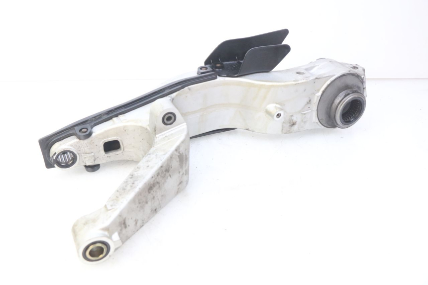 photo de SWINGARM HONDA VFR FI RC46 800 (1998 - 2001) - Additional view of the item