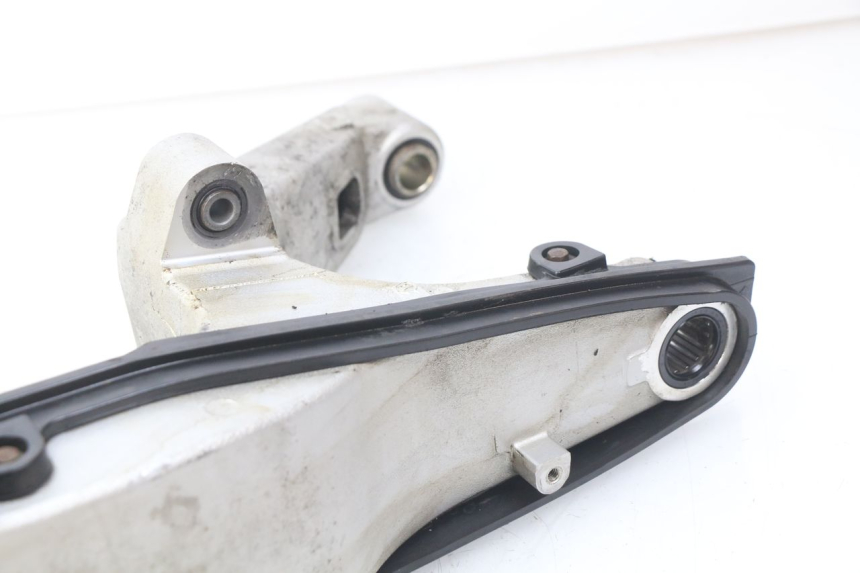 photo de SWINGARM HONDA VFR FI RC46 800 (1998 - 2001) - Component zoom