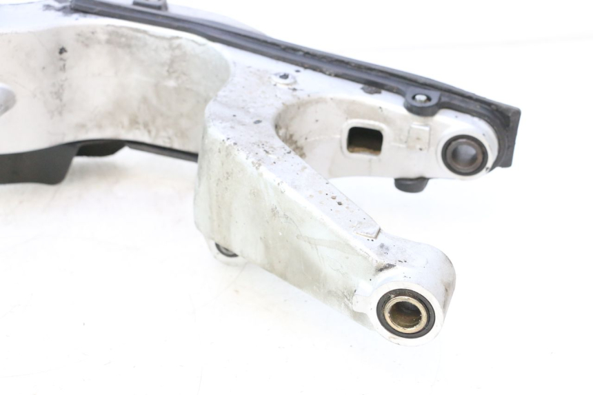 photo de SWINGARM HONDA VFR FI RC46 800 (1998 - 2001) - Focus on structure