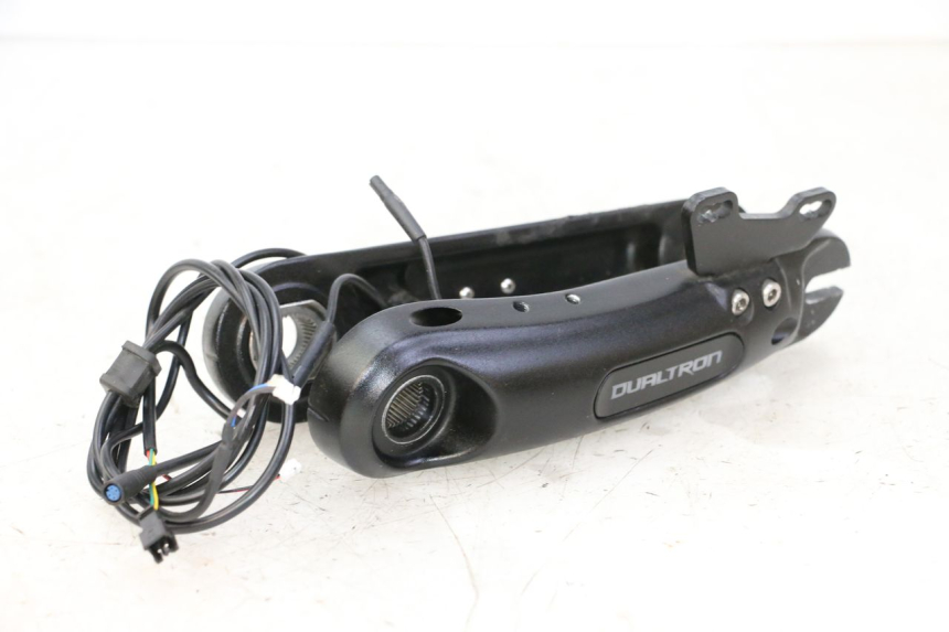 photo de SWINGARM DUALTRON VICTOR LIMITED 1 - Component detail