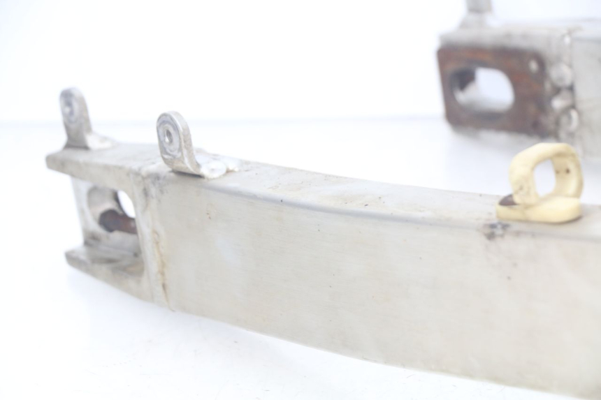 photo de SWINGARM SUZUKI XF FREEWIND 650 (1997 - 2003) - Fixing points details