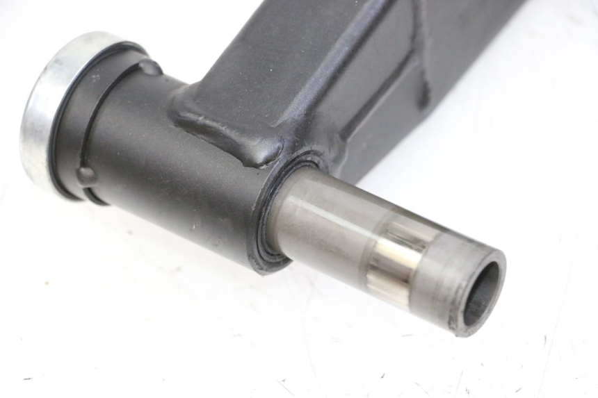 photo de SWING ARM YAMAHA XJ6 ABS 600 (2008 - 2016) - Alternative perspective