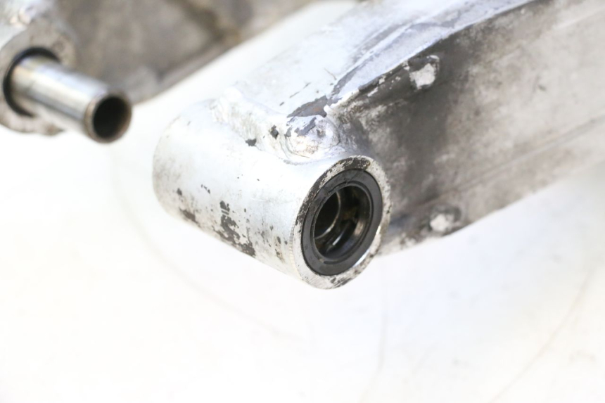 photo de SWING ARM HONDA XRV AFRICA TWIN 750 (1990 - 1992) - Distinctive features