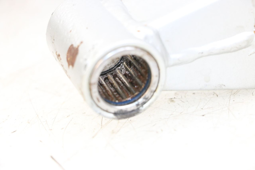 photo de Swingarm HYOSUNG XRX 125 (2000 - 2008) - Surface and material condition