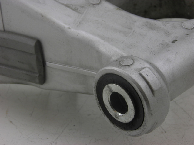 photo de SWING ARM YAMAHA FJR 1300 (2004 - 2005) - Component detail