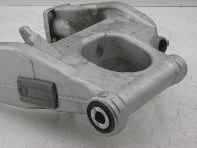 photo de SWING ARM YAMAHA FJR 1300 (2004 - 2005) - Product overview