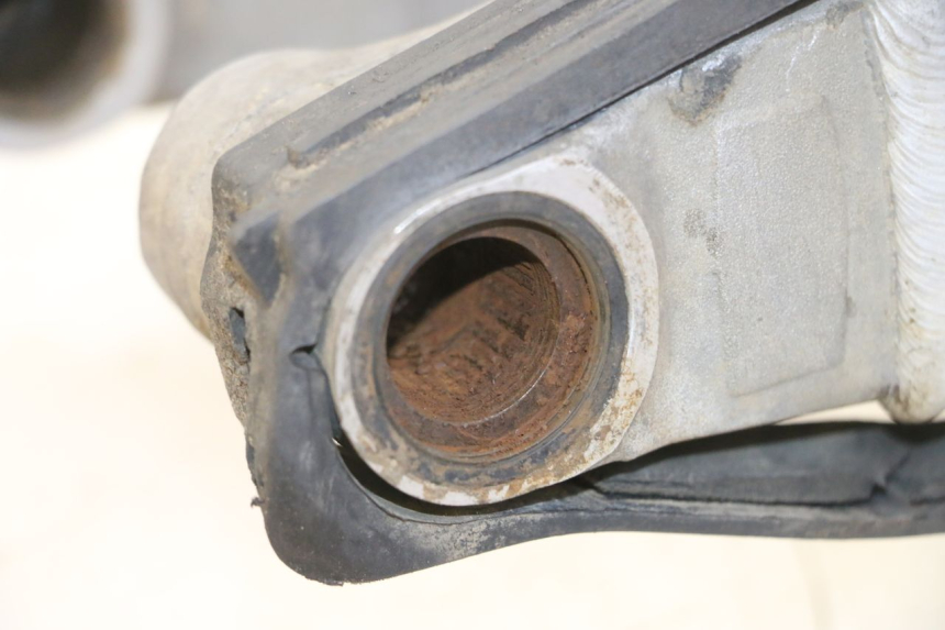 photo de SWING ARM YAMAHA YZ-F YZF 250 (2014 - 2018) - Technical close-up