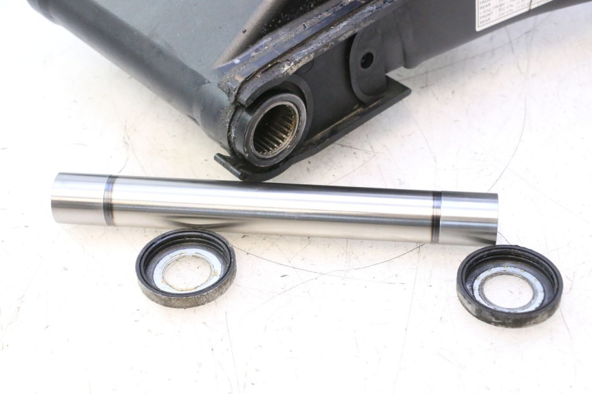 photo de SWING ARM YAMAHA YZF R6 600 (2008 - 2009) - Supplementary product photo