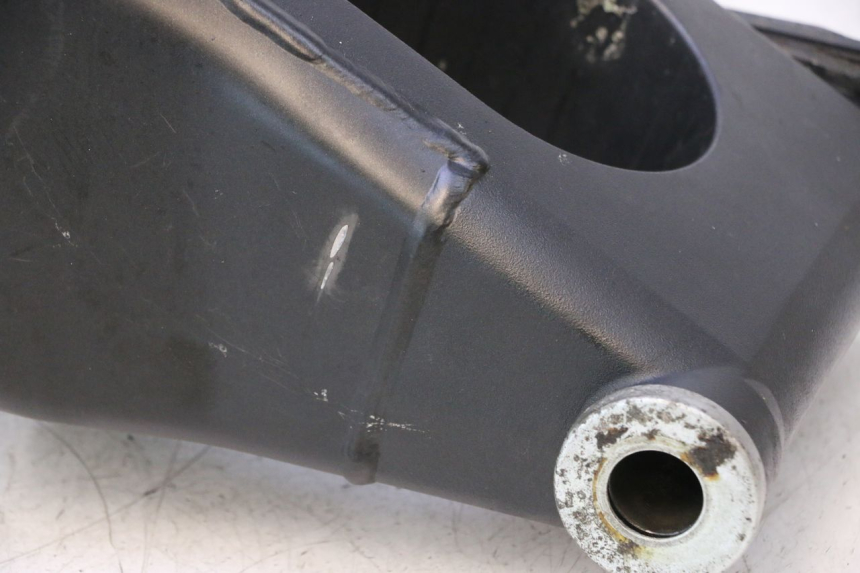 photo de SWING ARM YAMAHA YZF R6 600 (2008 - 2009) - Fixing points details