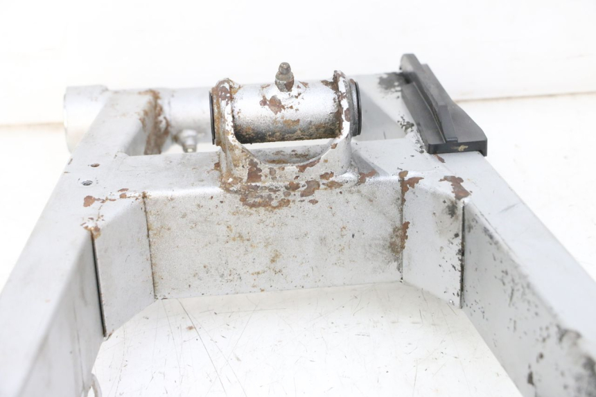 photo de SWING ARM KAWASAKI ZR 7 750 (1999 - 2004) - Additional view of the item