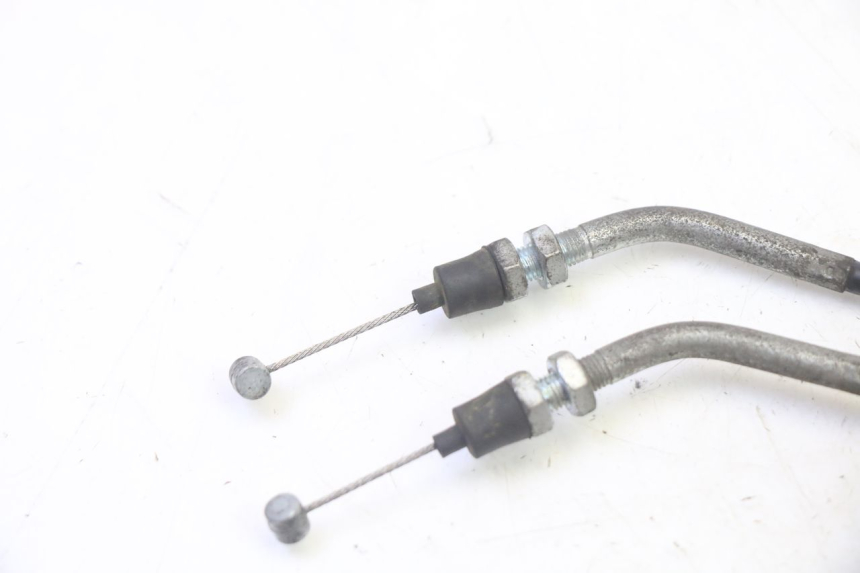 photo de THROTTLE CABLE QUADRO 4 4D 350 (2015 - 2018) - Zoom on usage condition